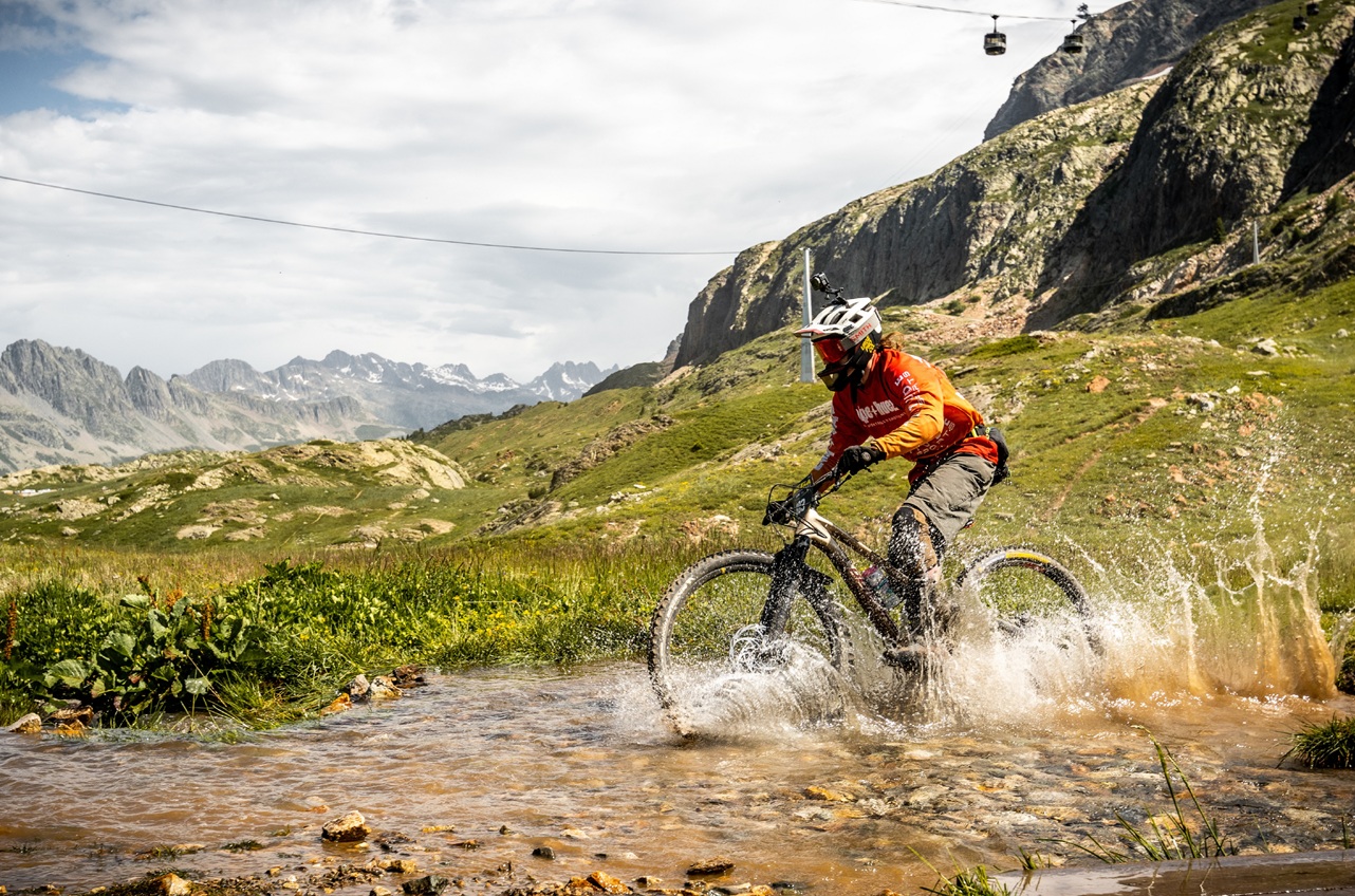 Downhill mountain bike hire for Alpe d&rsquo;Huez Bike Park