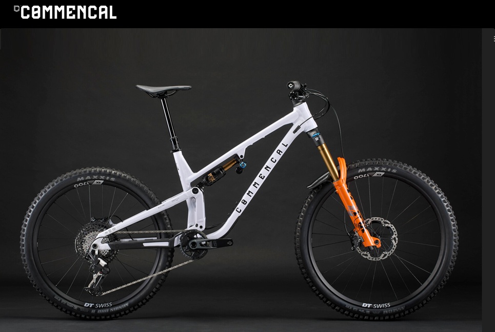 COMMENCAL Meta SX V5 Signature Kashima 2026 premium enduro mountain bike rental in Alpe d&rsquo;Huez